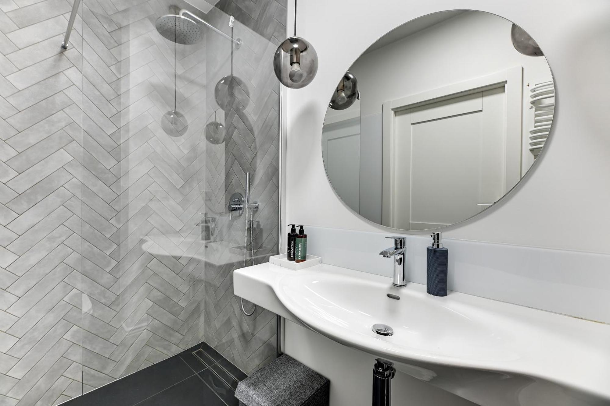 גדנסק Aura III Apartments & Free Parking By Downtown Apartments חדר תמונה